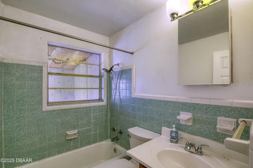 For Sale: $239,000 (0 beds, 0 baths, 1120 Square Feet)