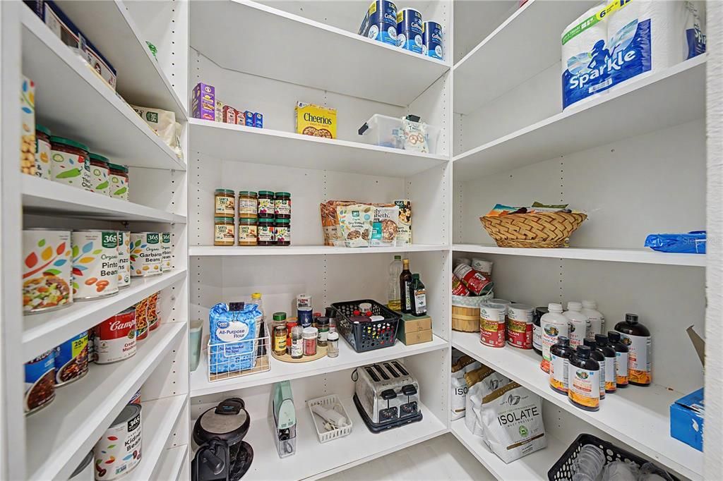 На продажу: $2,594,900 (4 спален, 5 ванн, 4783 Квадратных фут)