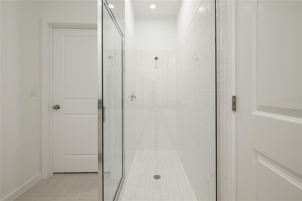 В аренду: $3,195 (3 спален, 2 ванн, 1704 Квадратных фут)