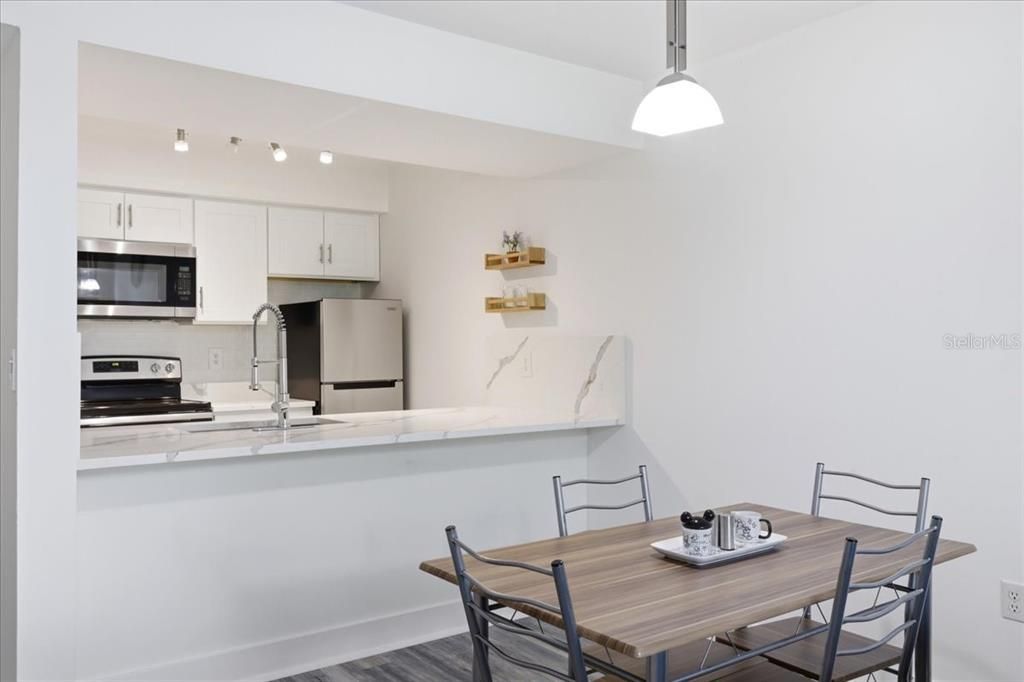 En Venta: $139,900 (1 camas, 1 baños, 918 Pies cuadrados)