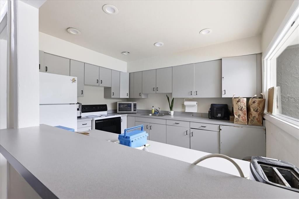 En Venta: $139,900 (1 camas, 1 baños, 918 Pies cuadrados)