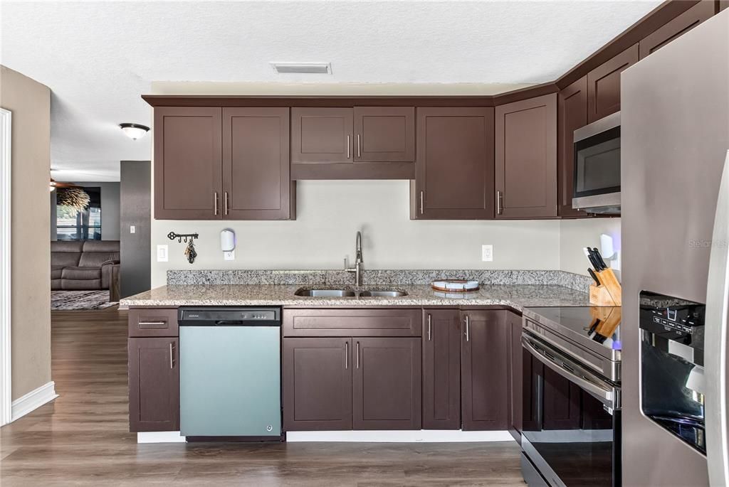 En Venta: $260,000 (3 camas, 2 baños, 1247 Pies cuadrados)