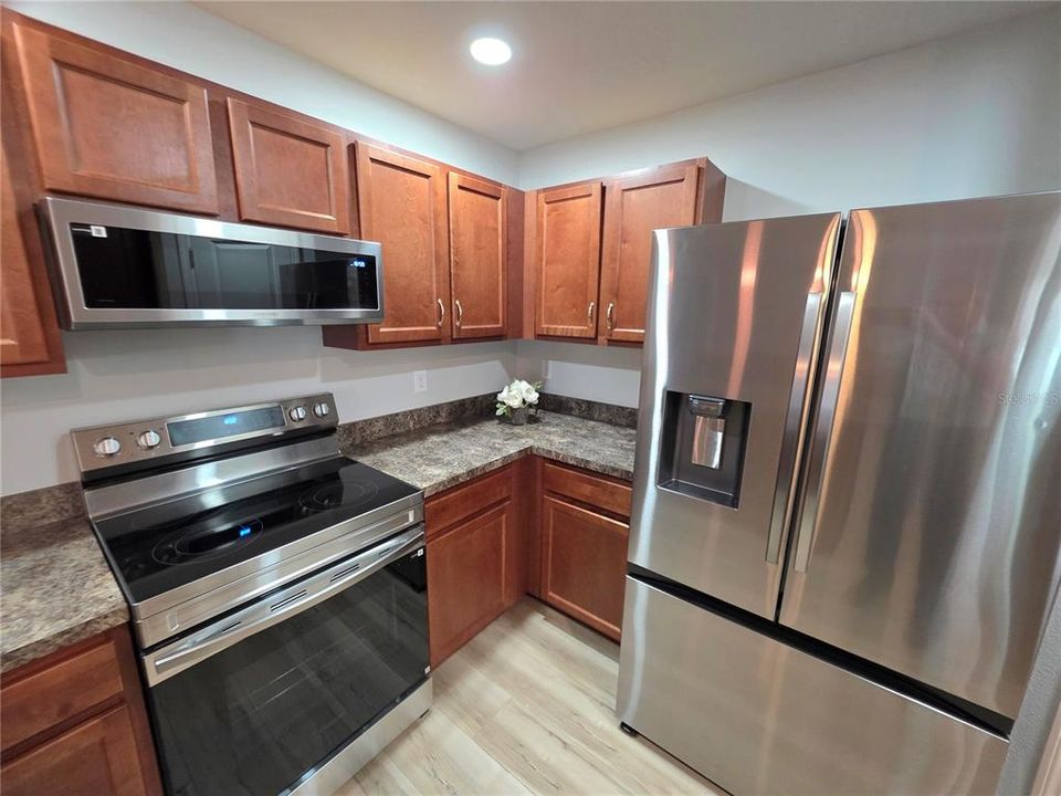 На продажу: $319,000 (3 спален, 2 ванн, 1610 Квадратных фут)