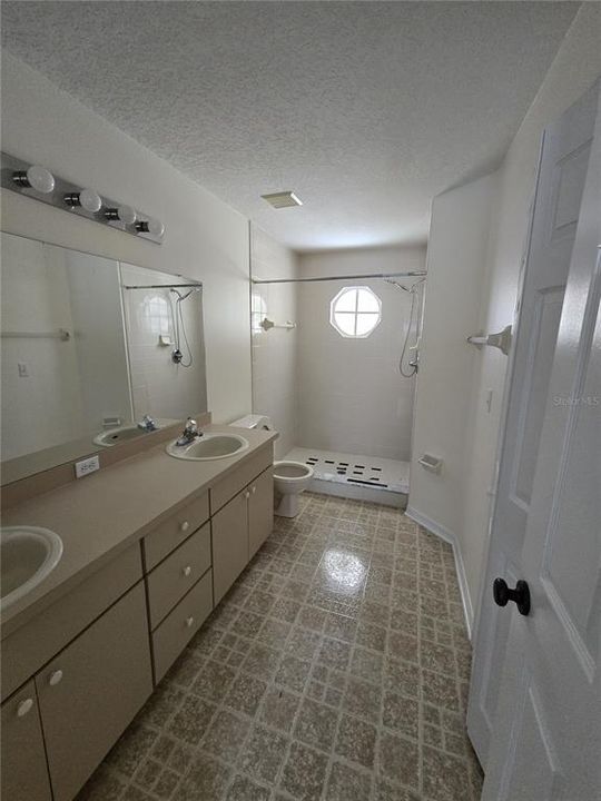 En Renta: $2,300 (3 camas, 2 baños, 1472 Pies cuadrados)