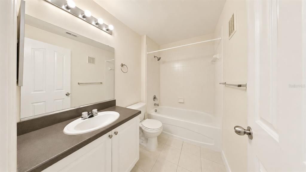 В аренду: $2,695 (3 спален, 2 ванн, 1640 Квадратных фут)