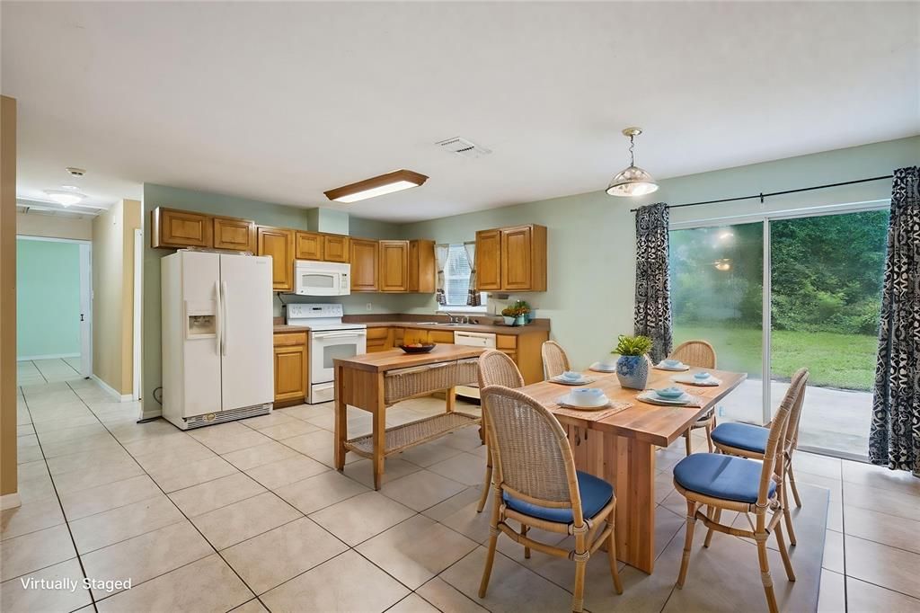 Activo con contrato: $269,000 (3 camas, 2 baños, 1512 Pies cuadrados)