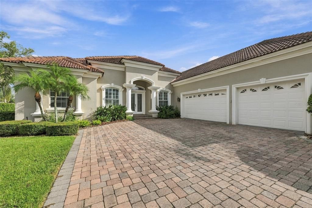 For Sale: $725,000 (5 beds, 3 baths, 2916 Square Feet)