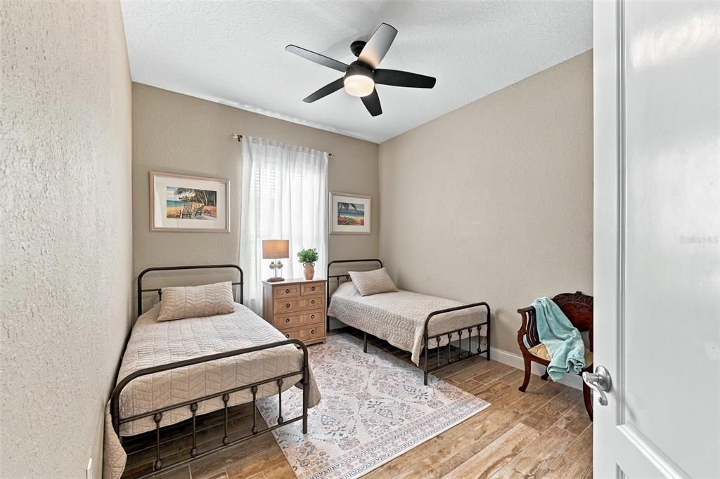 For Sale: $725,000 (5 beds, 3 baths, 2916 Square Feet)