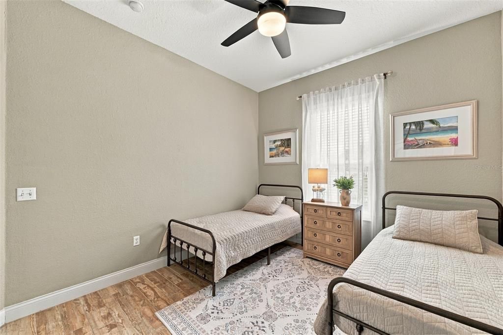 For Sale: $725,000 (5 beds, 3 baths, 2916 Square Feet)