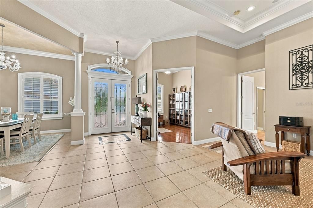 For Sale: $725,000 (5 beds, 3 baths, 2916 Square Feet)