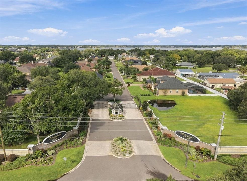 For Sale: $725,000 (5 beds, 3 baths, 2916 Square Feet)