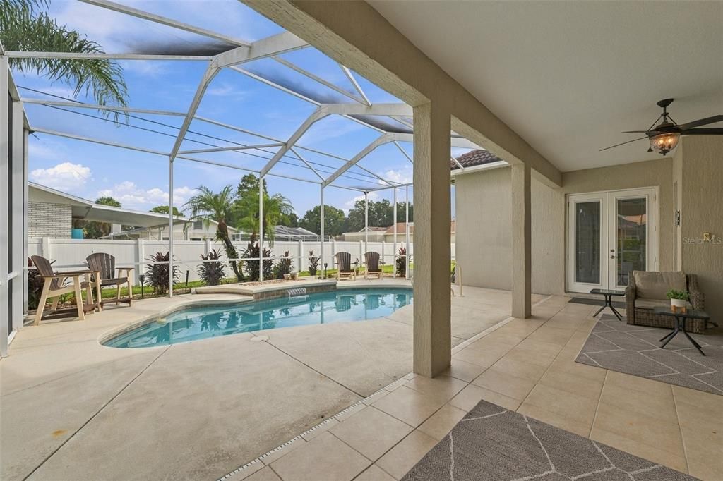 For Sale: $725,000 (5 beds, 3 baths, 2916 Square Feet)