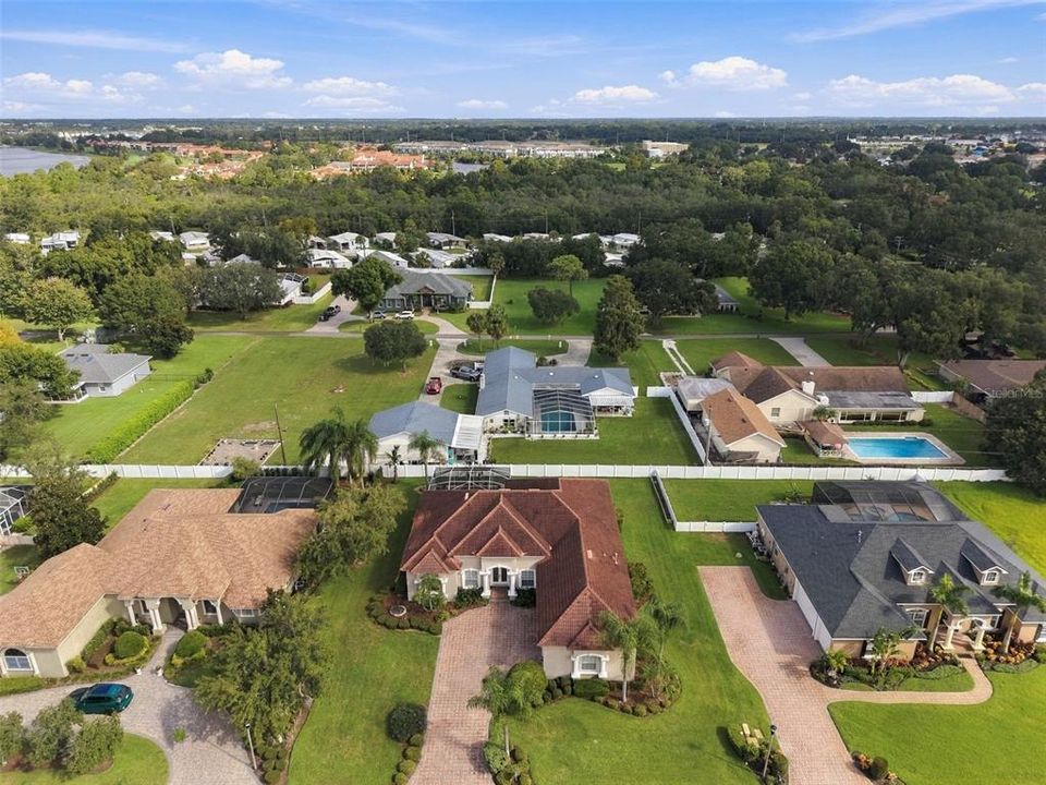 For Sale: $725,000 (5 beds, 3 baths, 2916 Square Feet)