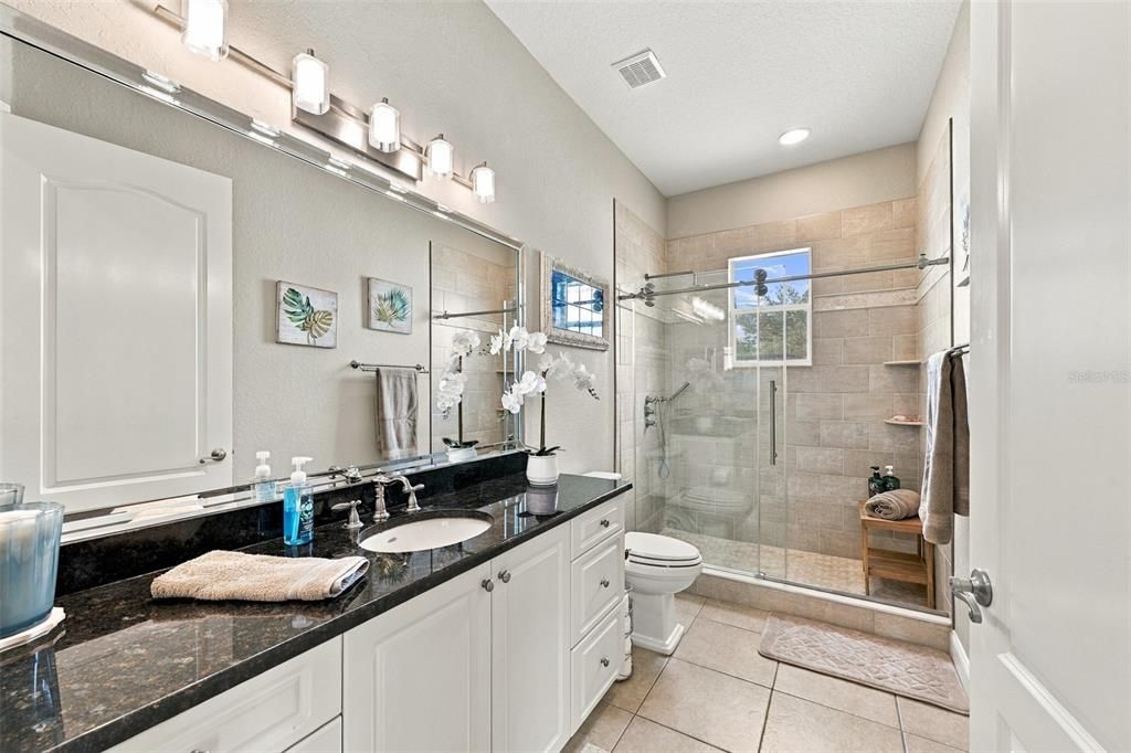 For Sale: $725,000 (5 beds, 3 baths, 2916 Square Feet)