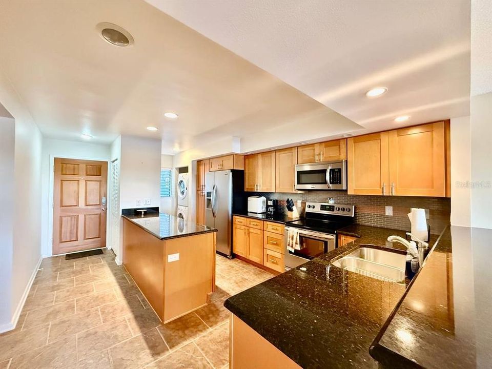 В аренду: $1,900 (2 спален, 2 ванн, 1095 Квадратных фут)