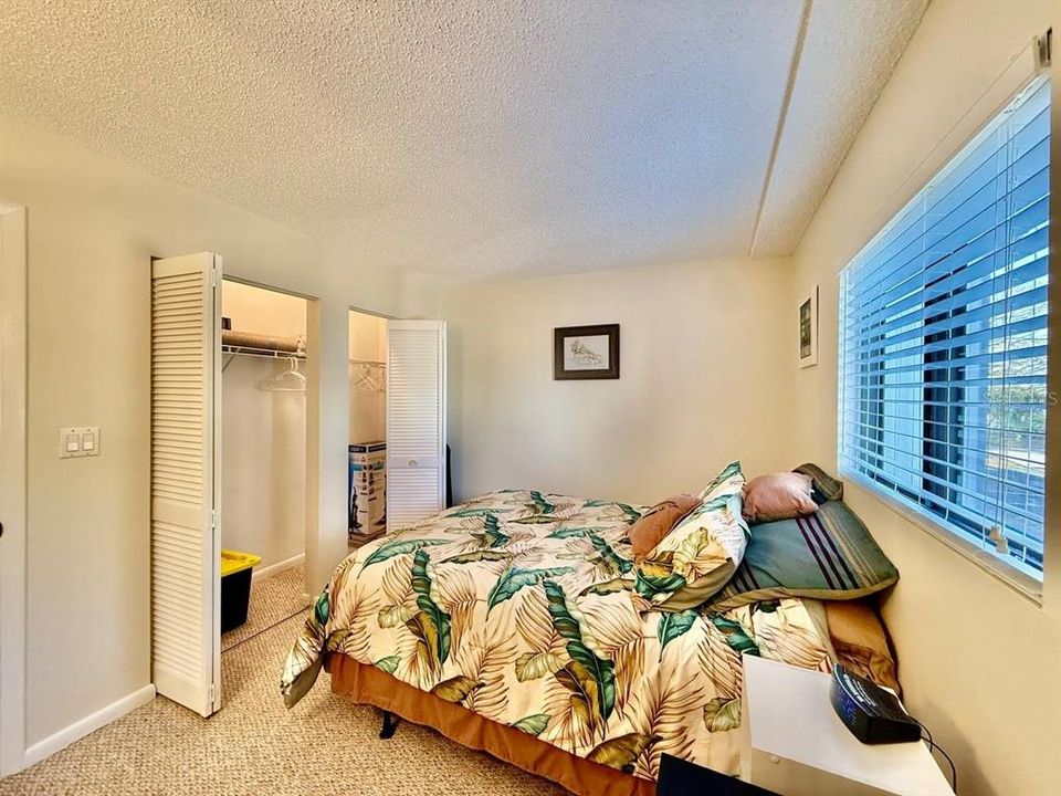 В аренду: $1,900 (2 спален, 2 ванн, 1095 Квадратных фут)