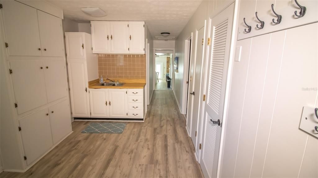 На продажу: $495,000 (3 спален, 2 ванн, 1824 Квадратных фут)