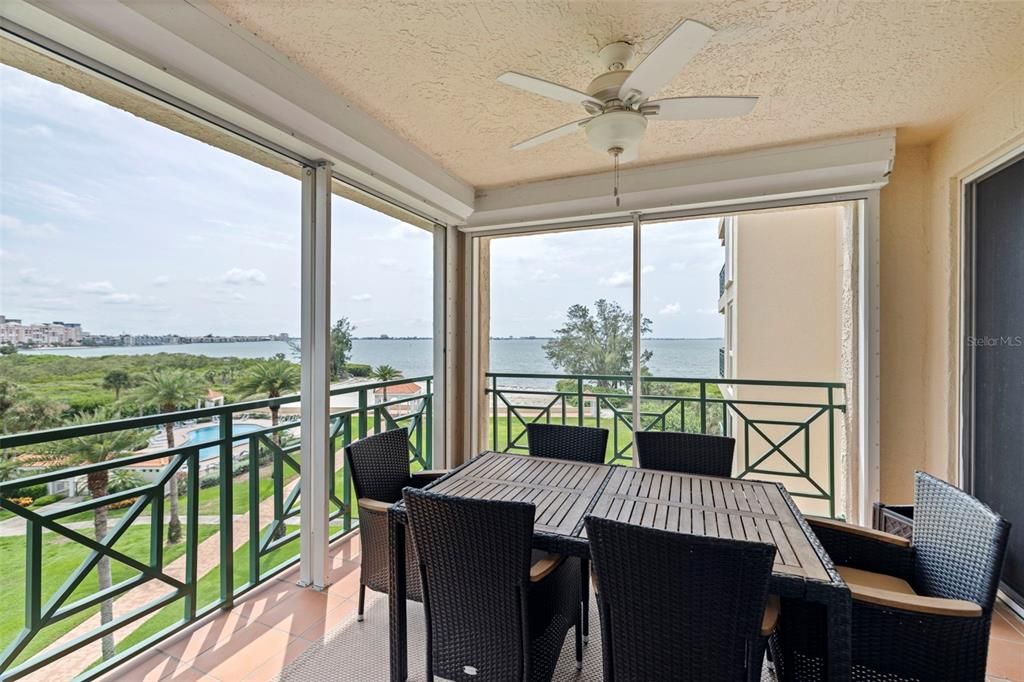 For Sale: $699,999 (2 beds, 2 baths, 1283 Square Feet)