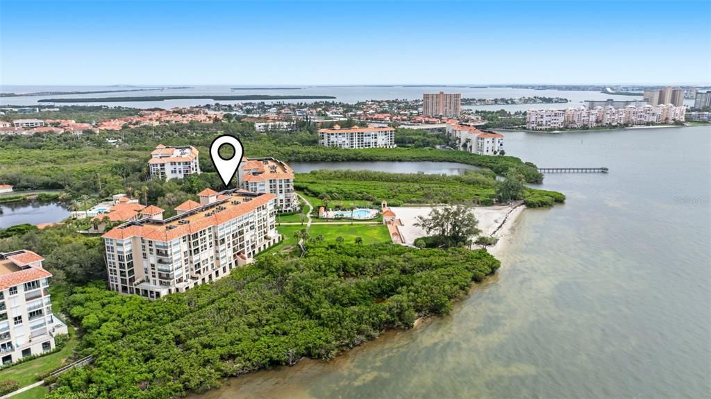 For Sale: $699,999 (2 beds, 2 baths, 1283 Square Feet)