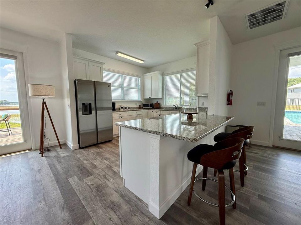 В аренду: $1,795 (2 спален, 2 ванн, 1425 Квадратных фут)