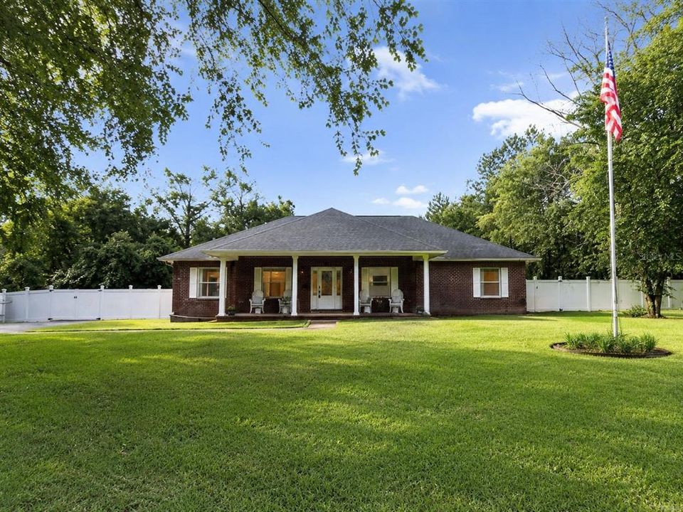 Vendido Recientemente: $575,000 (4 camas, 3 baños, 2771 Pies cuadrados)
