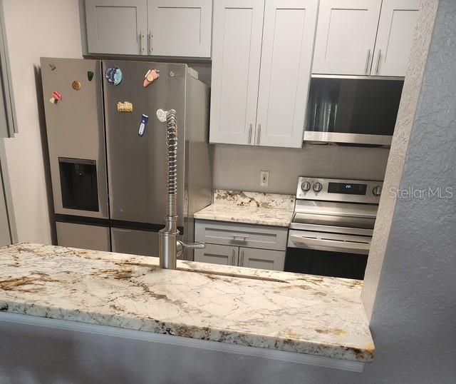 For Rent: $2,000 (3 beds, 2 baths, 1408 Square Feet)