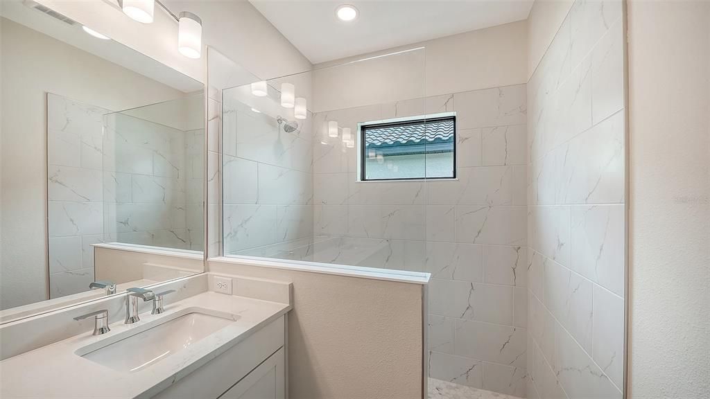 En Venta: $472,990 (3 camas, 2 baños, 1768 Pies cuadrados)