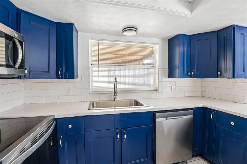 En Venta: $299,000 (3 camas, 2 baños, 1622 Pies cuadrados)