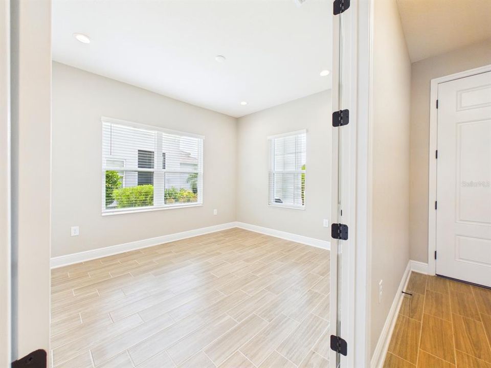 For Sale: $529,000 (2 beds, 2 baths, 1634 Square Feet)