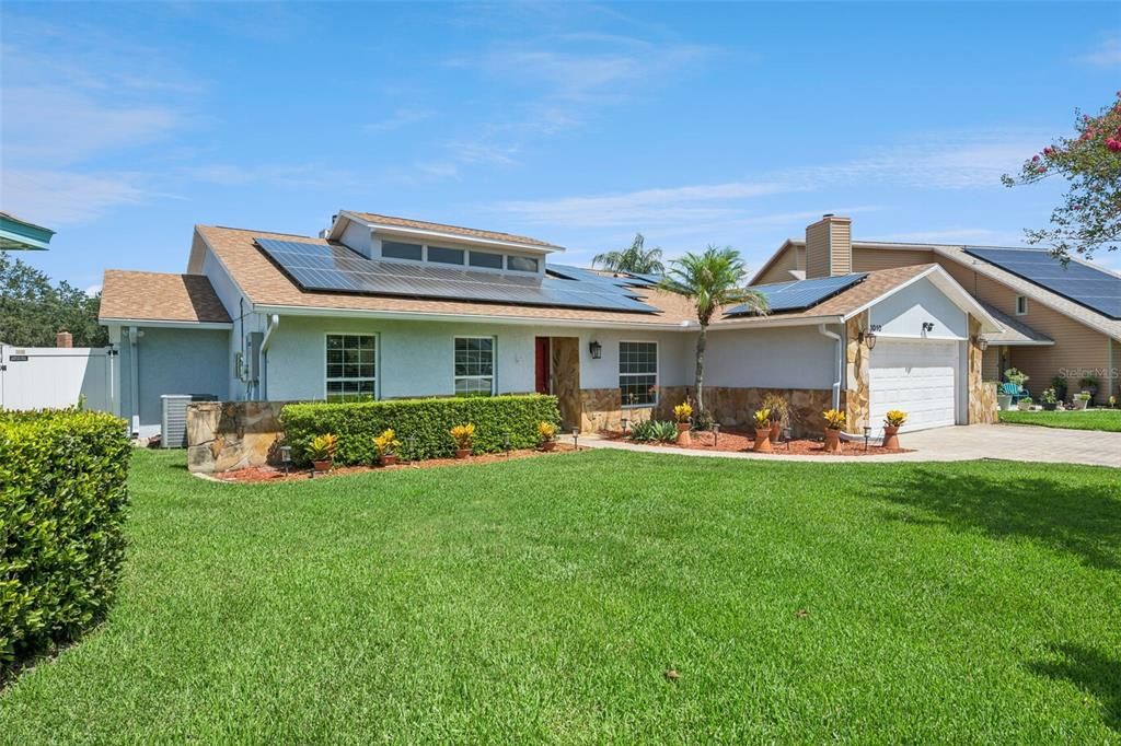 For Sale: $645,000 (4 beds, 2 baths, 2213 Square Feet)