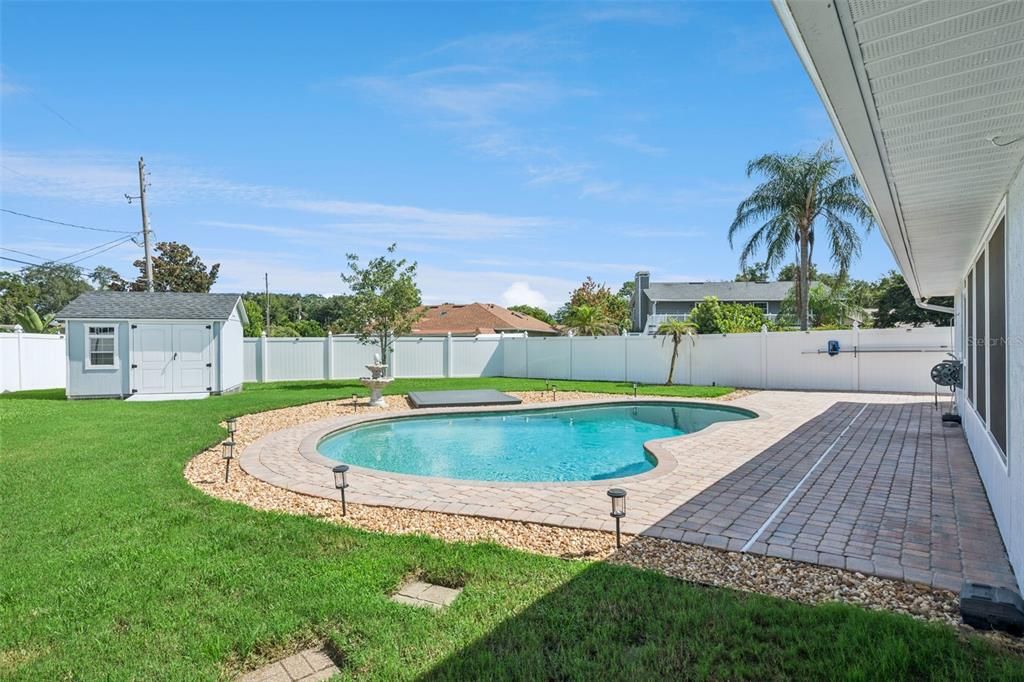 For Sale: $645,000 (4 beds, 2 baths, 2213 Square Feet)