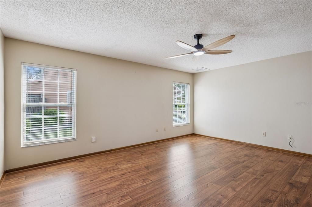 For Sale: $645,000 (4 beds, 2 baths, 2213 Square Feet)