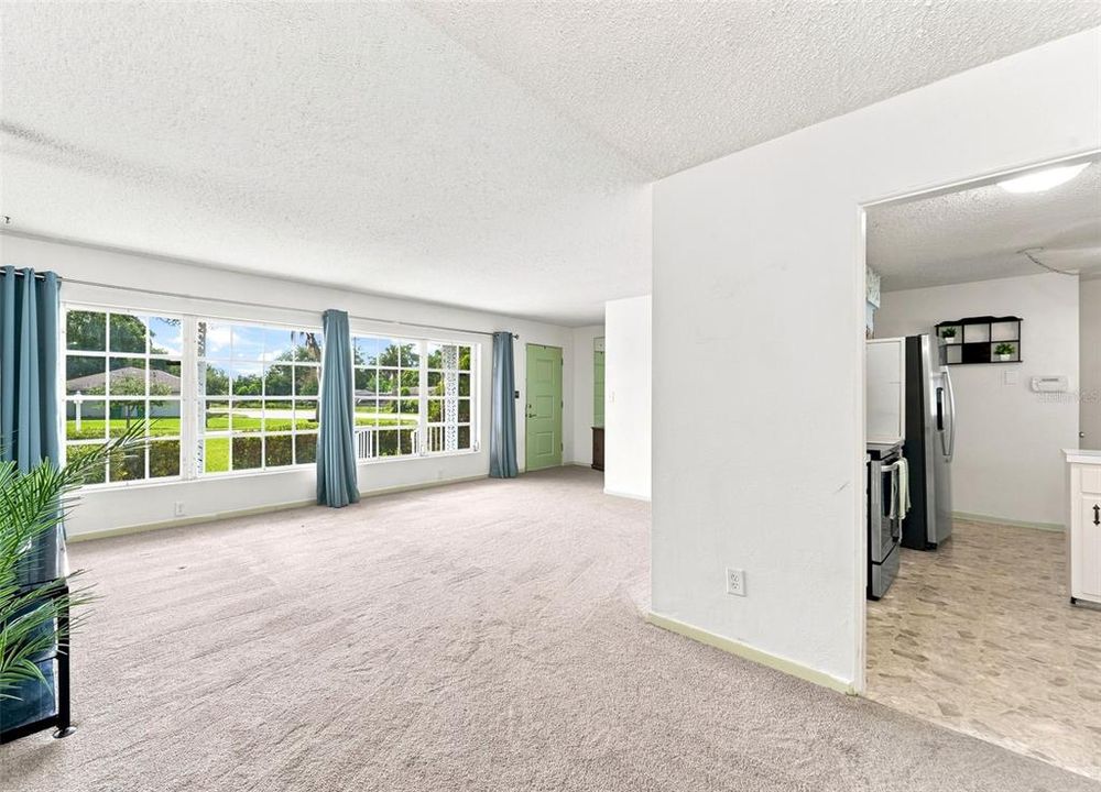 En Venta: $349,900 (3 camas, 2 baños, 1901 Pies cuadrados)