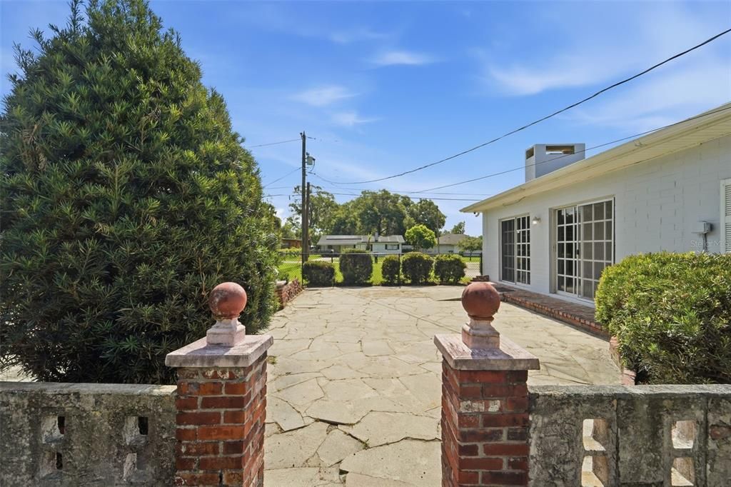 En Venta: $349,900 (3 camas, 2 baños, 1901 Pies cuadrados)