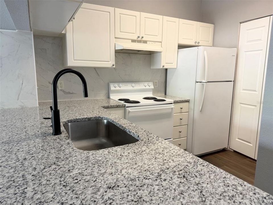En Venta: $145,000 (1 camas, 1 baños, 833 Pies cuadrados)
