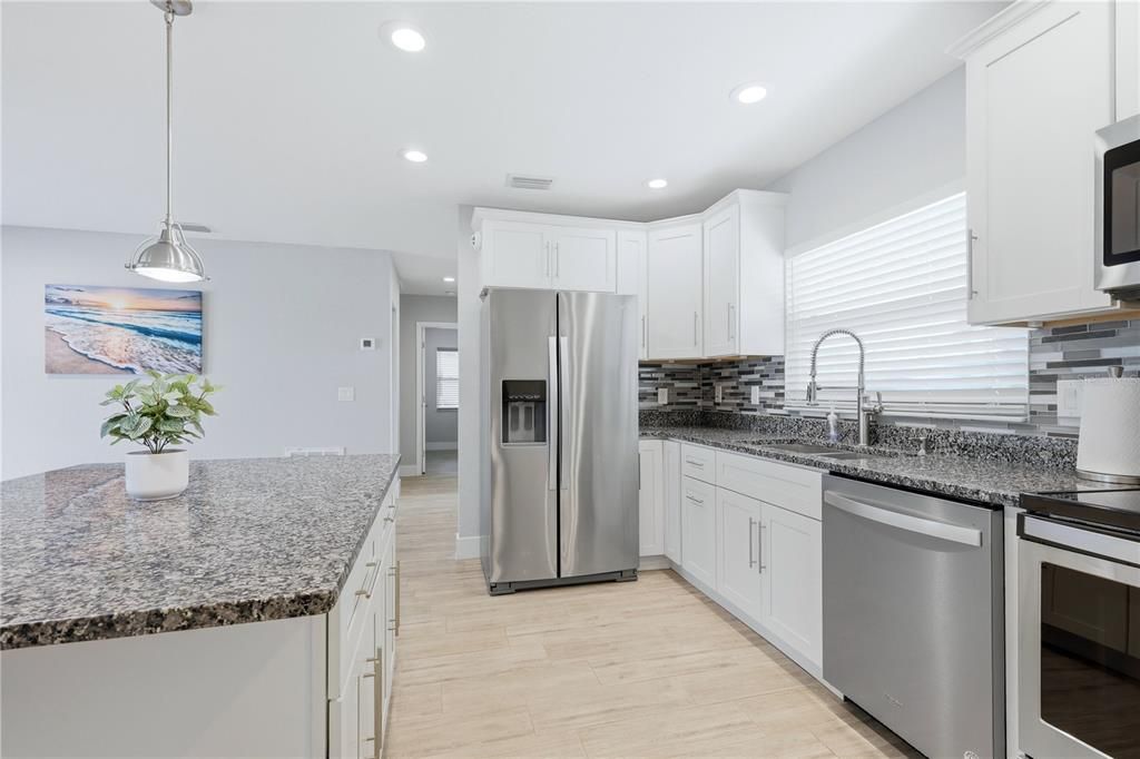 Active With Contract: $569,000 (3 beds, 2 baths, 1650 Square Feet)
