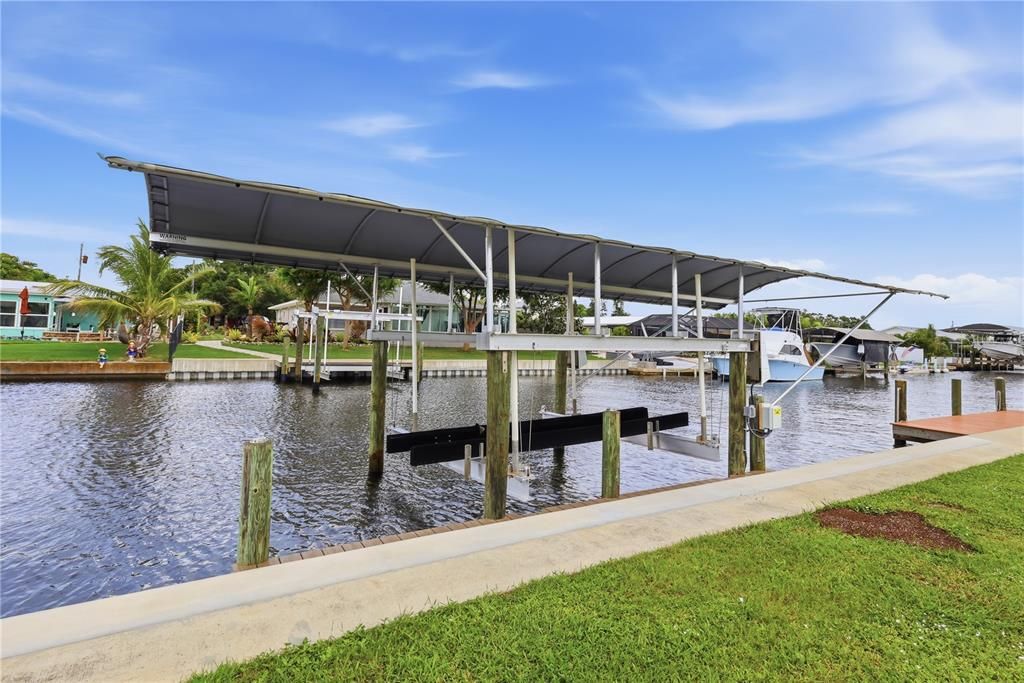 Active With Contract: $569,000 (3 beds, 2 baths, 1650 Square Feet)