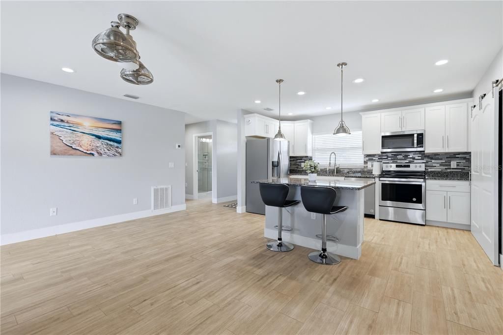 Active With Contract: $569,000 (3 beds, 2 baths, 1650 Square Feet)