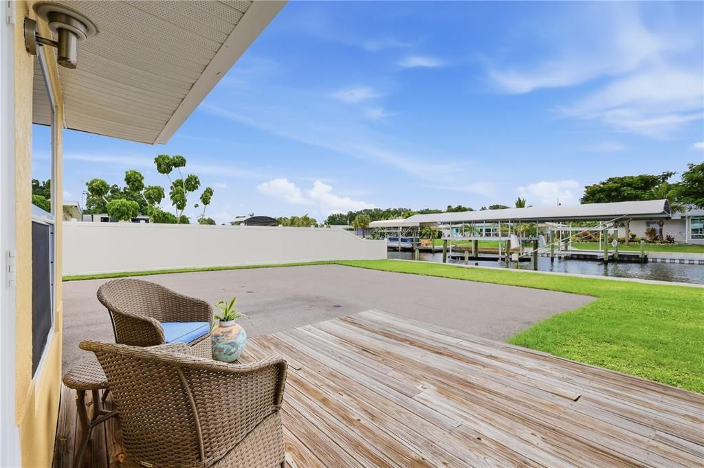 Active With Contract: $569,000 (3 beds, 2 baths, 1650 Square Feet)