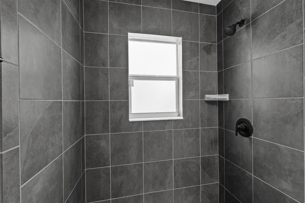 На продажу: $379,990 (3 спален, 2 ванн, 1700 Квадратных фут)