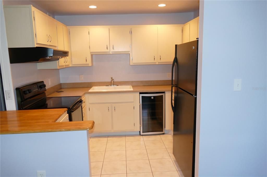 En Renta: $999 (2 camas, 1 baños, 1087 Pies cuadrados)