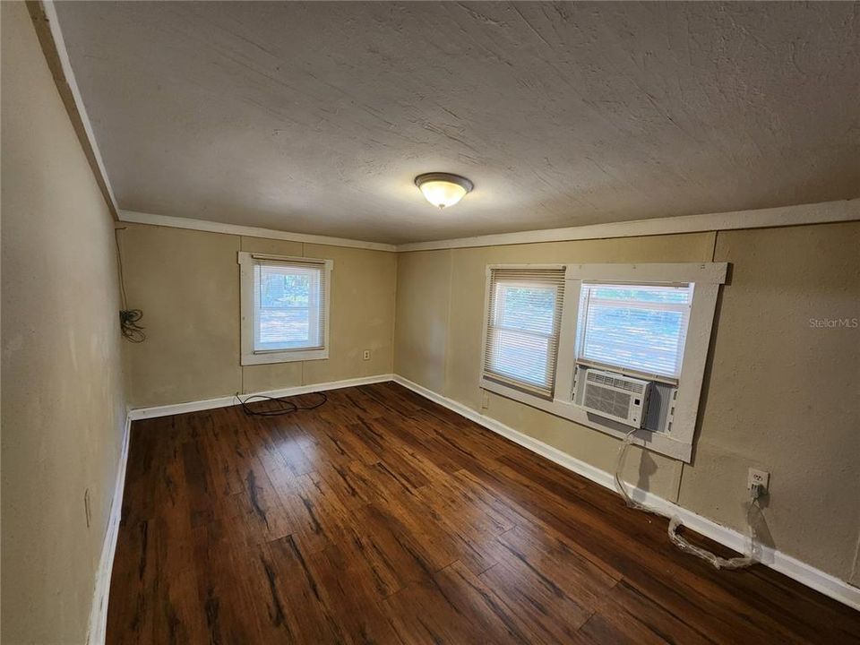 В аренду: $1,400 (5 спален, 2 ванн, 1356 Квадратных фут)