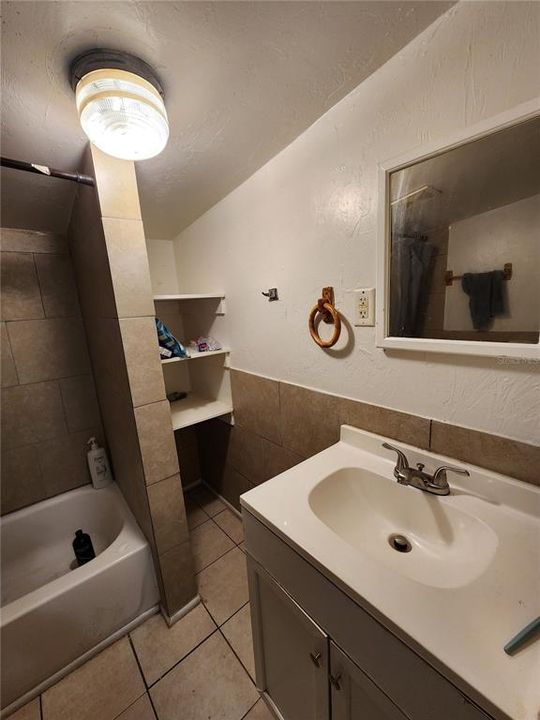 В аренду: $1,400 (5 спален, 2 ванн, 1356 Квадратных фут)