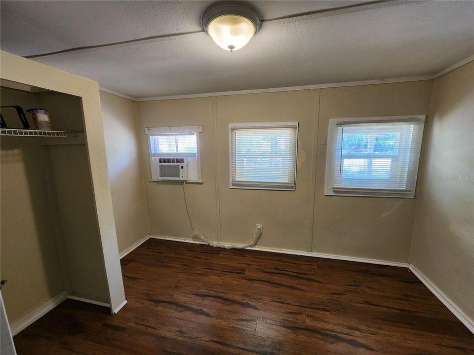 В аренду: $1,400 (5 спален, 2 ванн, 1356 Квадратных фут)