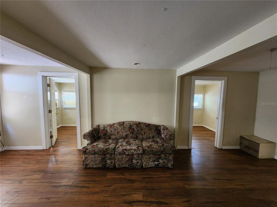 В аренду: $1,400 (5 спален, 2 ванн, 1356 Квадратных фут)