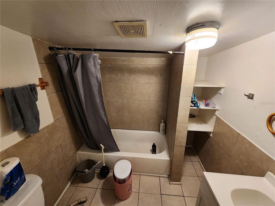 В аренду: $1,400 (5 спален, 2 ванн, 1356 Квадратных фут)