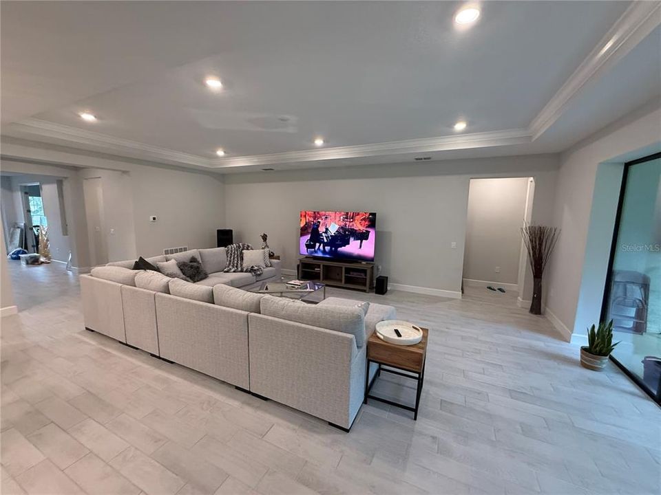 En Venta: $750,000 (4 camas, 3 baños, 3292 Pies cuadrados)
