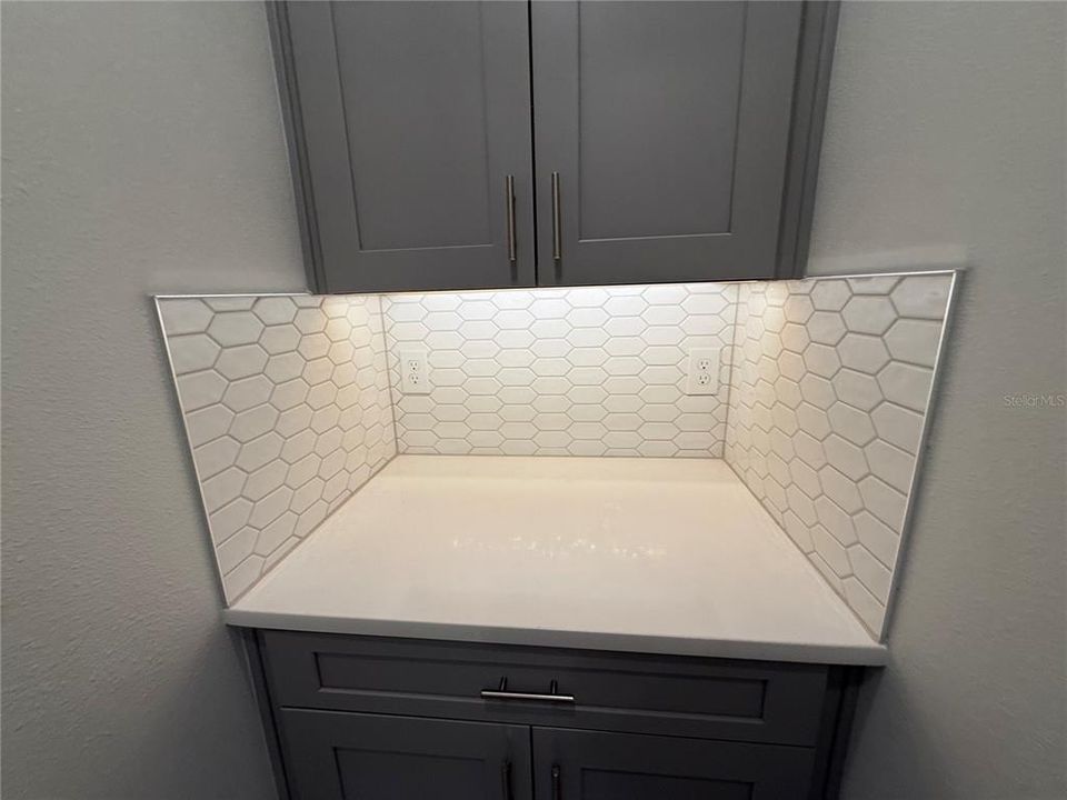 En Venta: $750,000 (4 camas, 3 baños, 3292 Pies cuadrados)