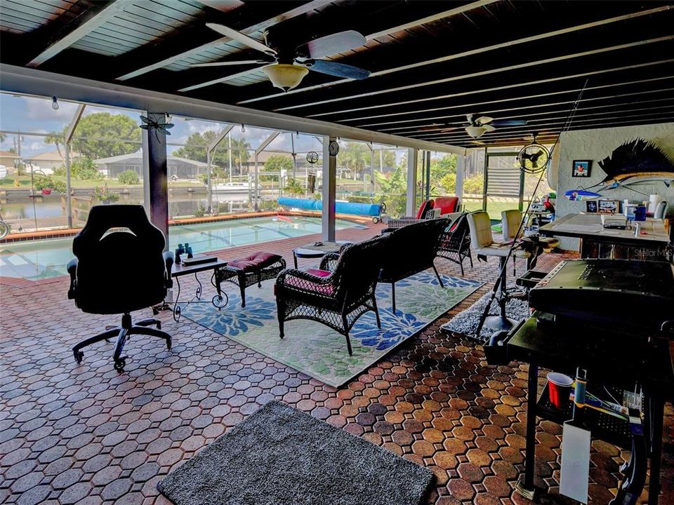 For Sale: $625,000 (3 beds, 2 baths, 1840 Square Feet)