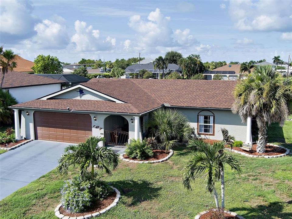 For Sale: $625,000 (3 beds, 2 baths, 1840 Square Feet)